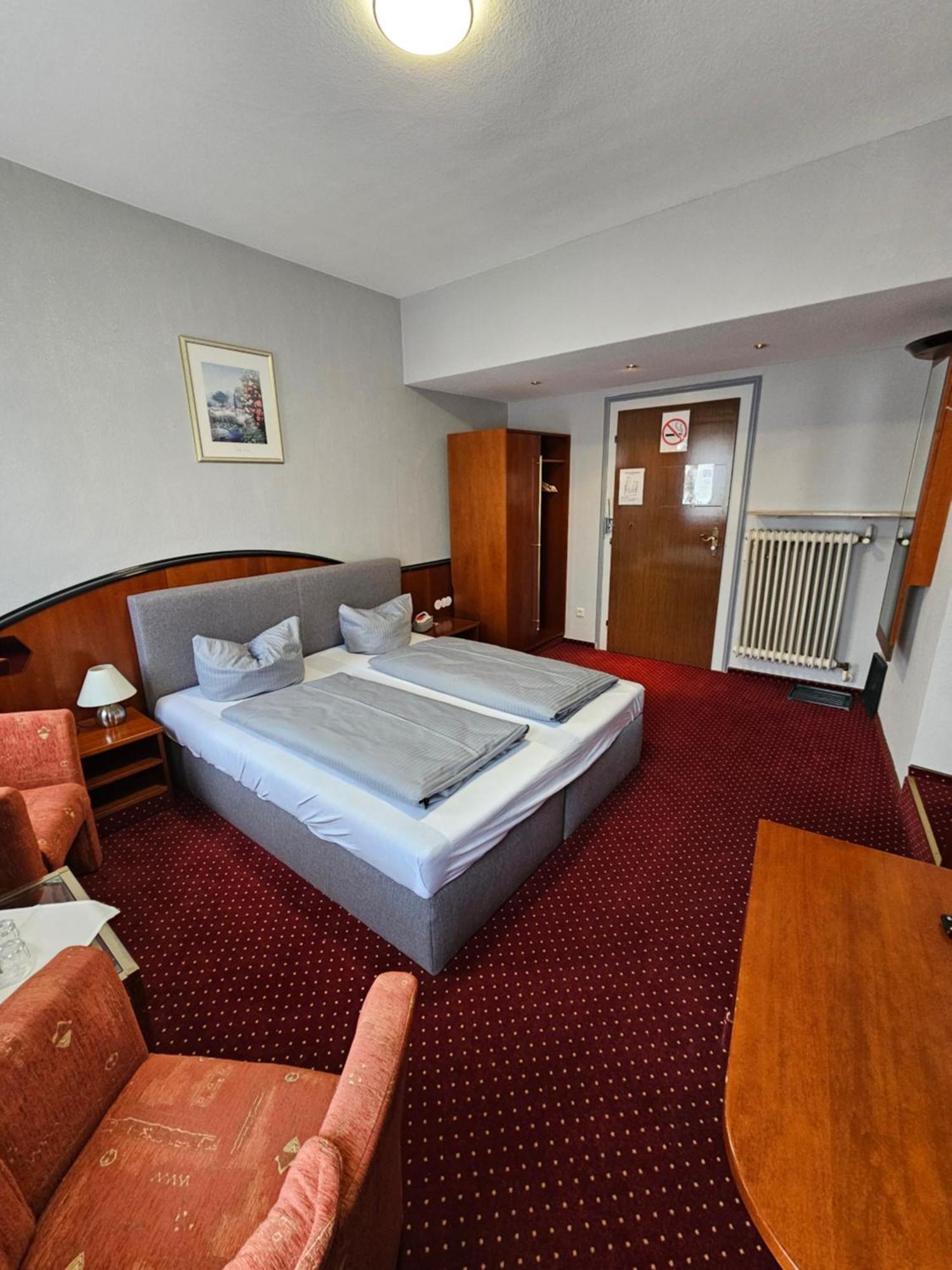 Hotel & Restaurant Krone Rehau Zewnętrze zdjęcie