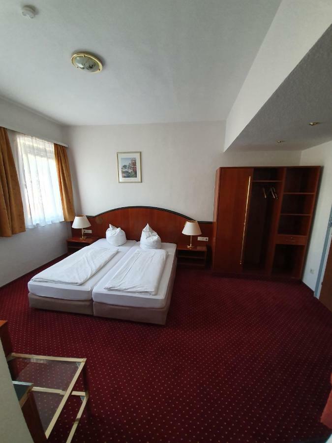 Hotel & Restaurant Krone Rehau Zewnętrze zdjęcie