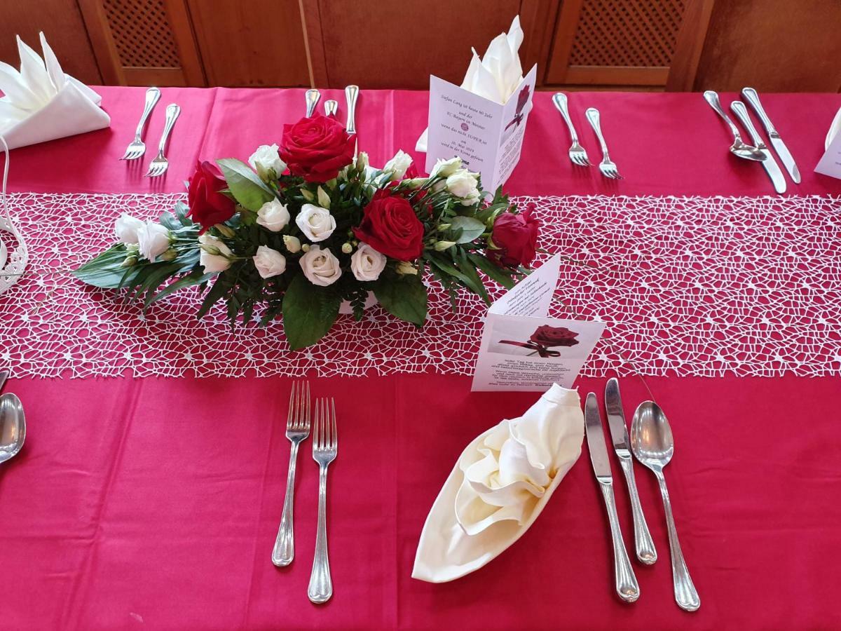 Hotel & Restaurant Krone Rehau Zewnętrze zdjęcie
